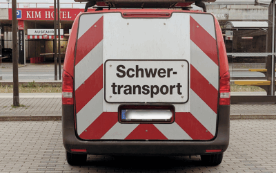 Schwertransport Voraus!